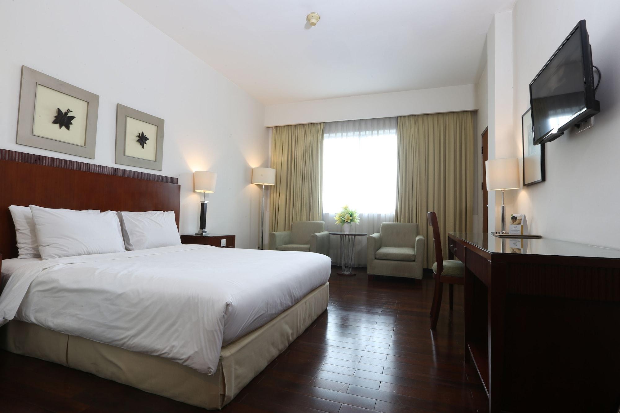Hotel Santika Pontianak Exterior photo